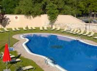 Hotel_convento_las_claras_piscina1